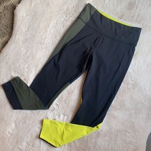 Athleta Colorblock Legging Medium
